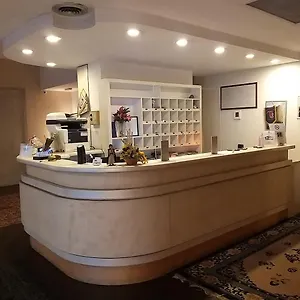 Hotel Cavalieri Del Tau ***